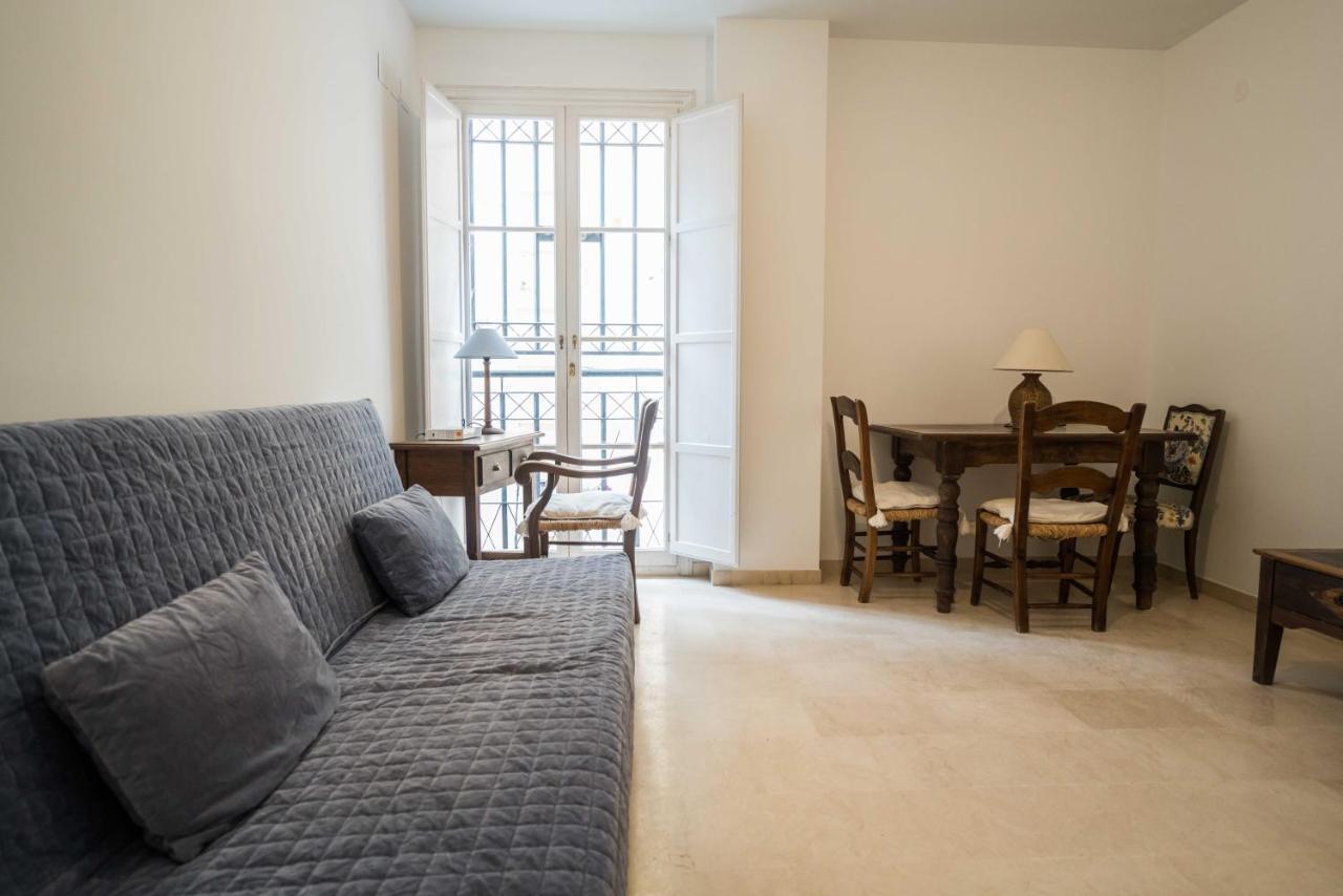 Optimus Conde De Ibarra Apartment Seville Exterior photo